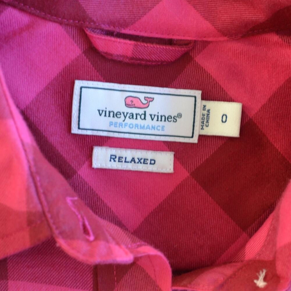 Vineyard Vines Performance Button Down Shirt Box … - image 3